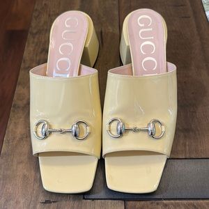 Authentic Gucci slide sandals. Excellent condition. Size 41 (11).